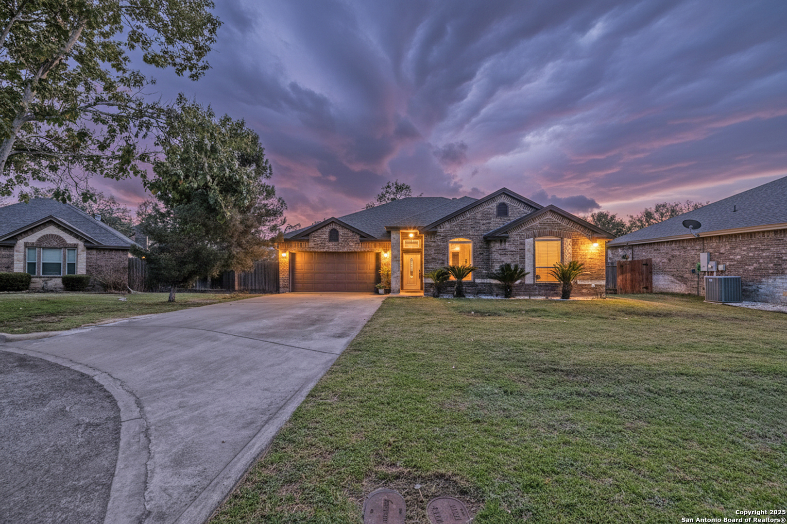 3 BRIAR COURT, Uvalde, TX 78801 — photo 1