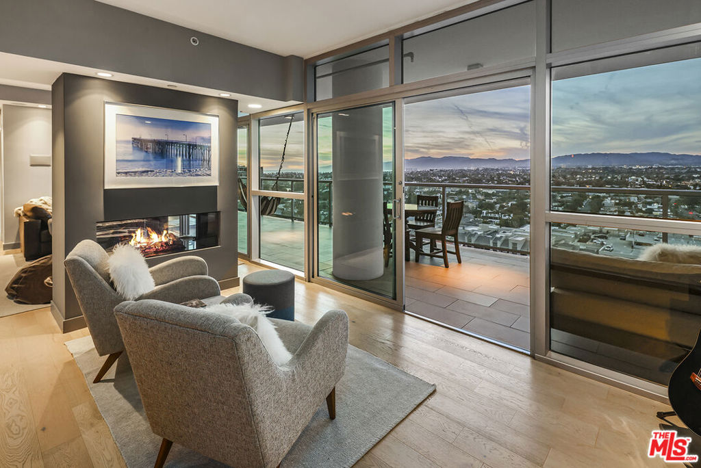 13700 Marina Pointe Drive 1620, Marina Del Rey, CA 90292 — photo 1