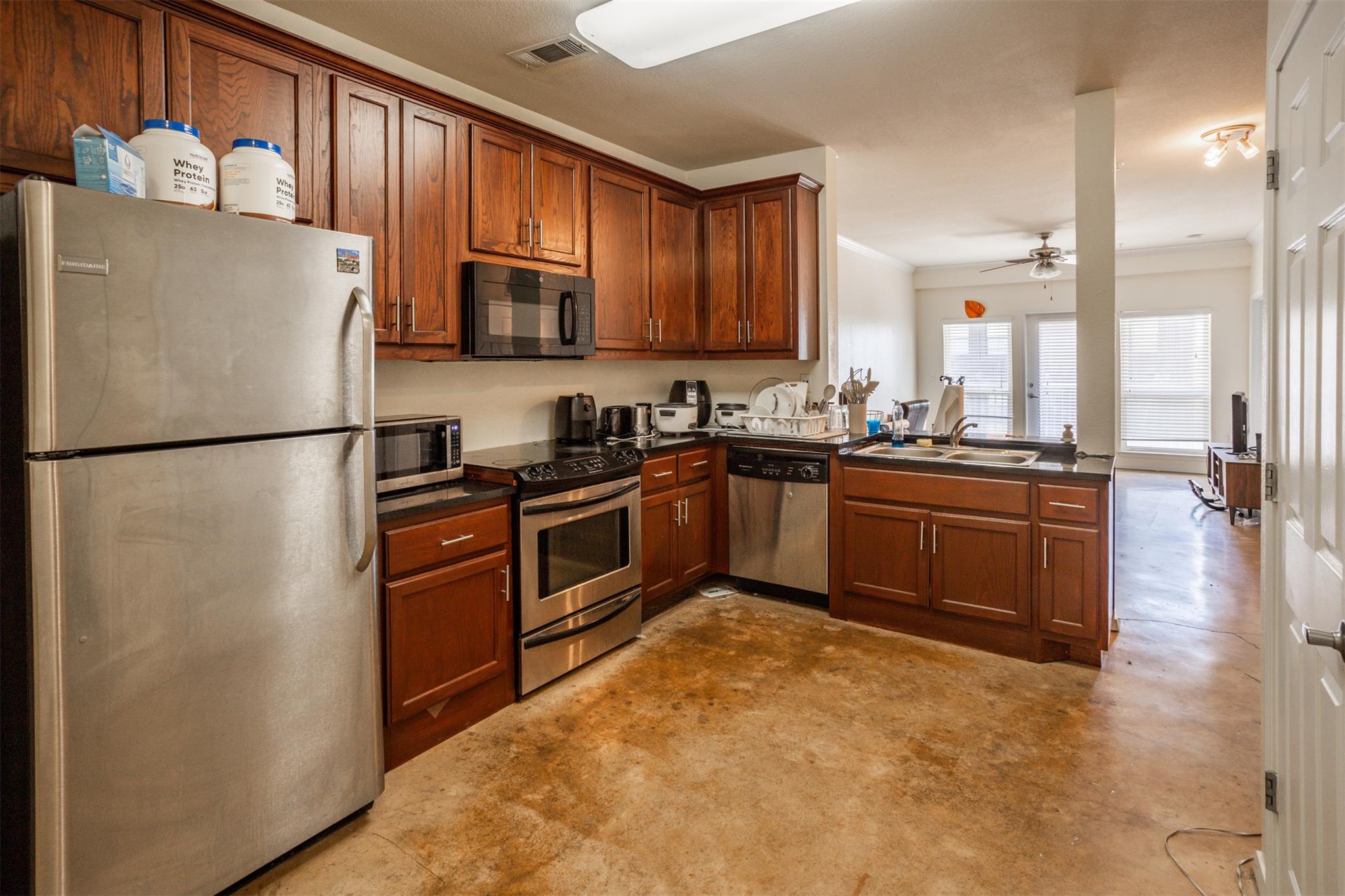 910 25th, Austin, TX 78705 — photo 1