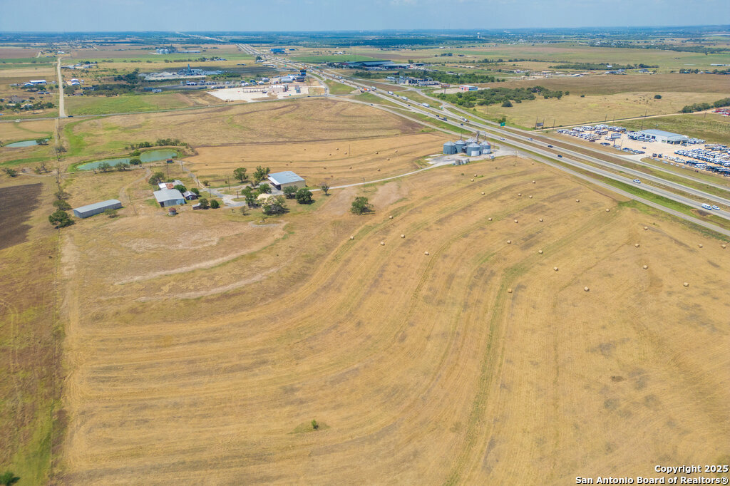 5775 Interstate 10, , 78155 — photo 1