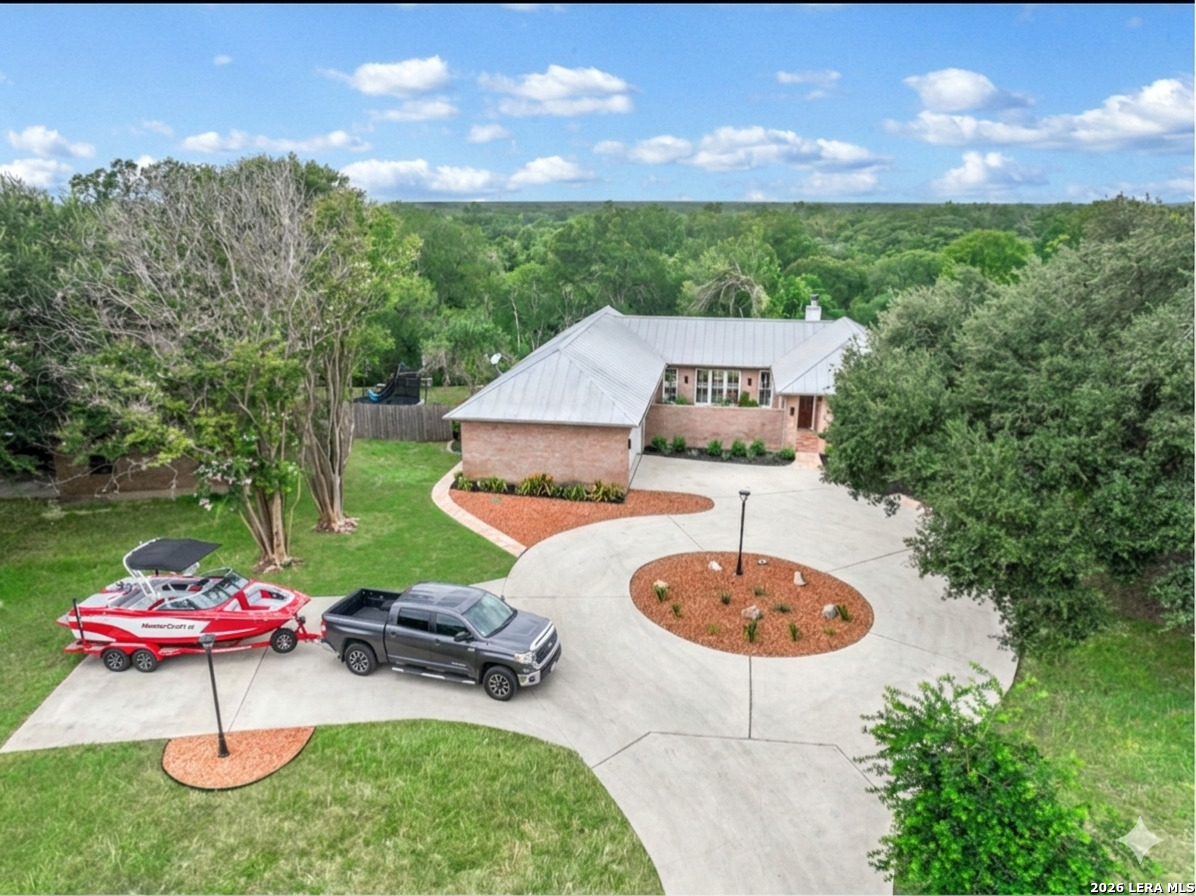 352 Ridge Crest, Seguin, TX 78155 — photo 1