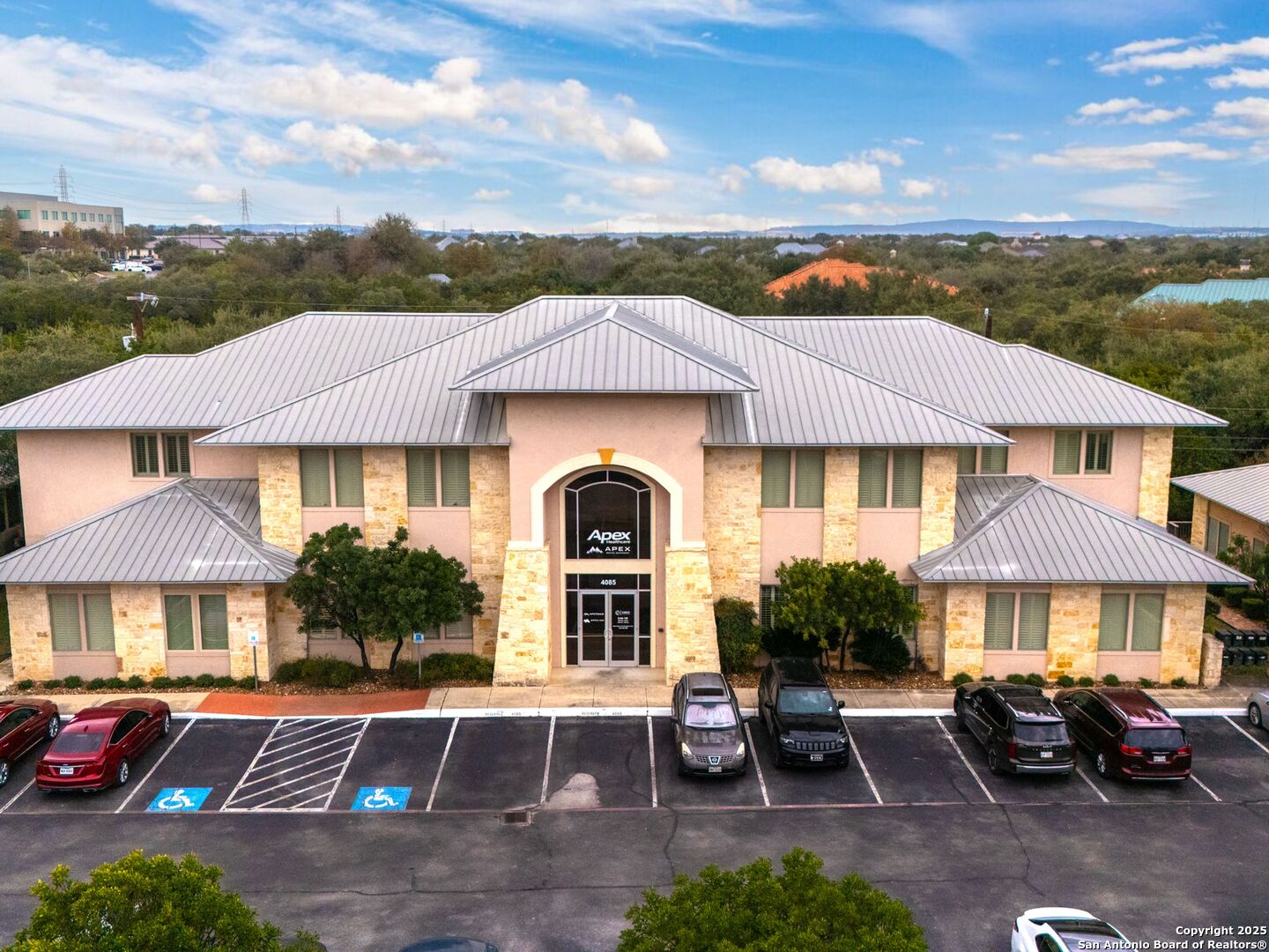 4085 De Zavala, Shavano Park, TX 78249 — photo 1