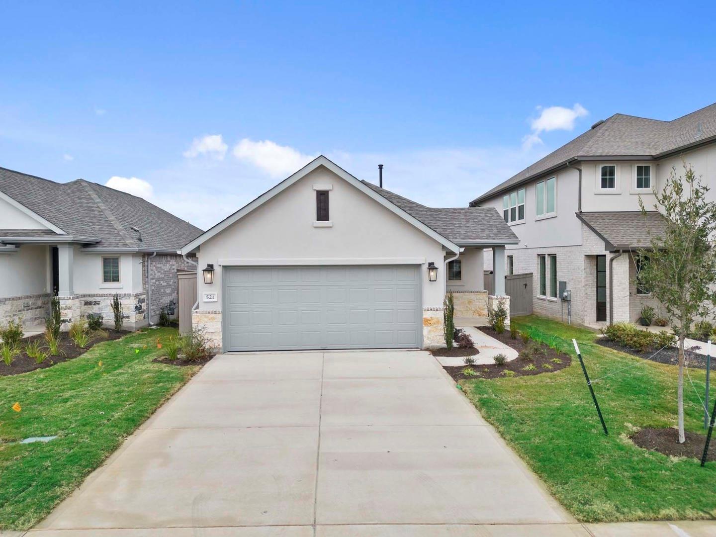 521 Bloomington, Hutto, TX 78634 — photo 1
