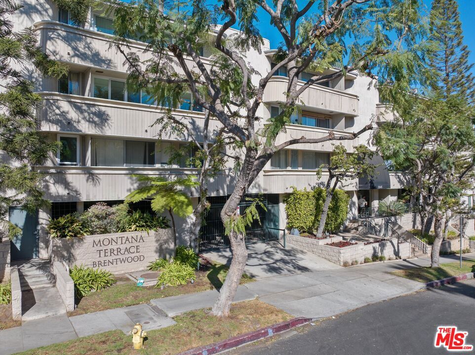 11645 Montana Avenue 338, Los Angeles, CA 90049 — photo 1