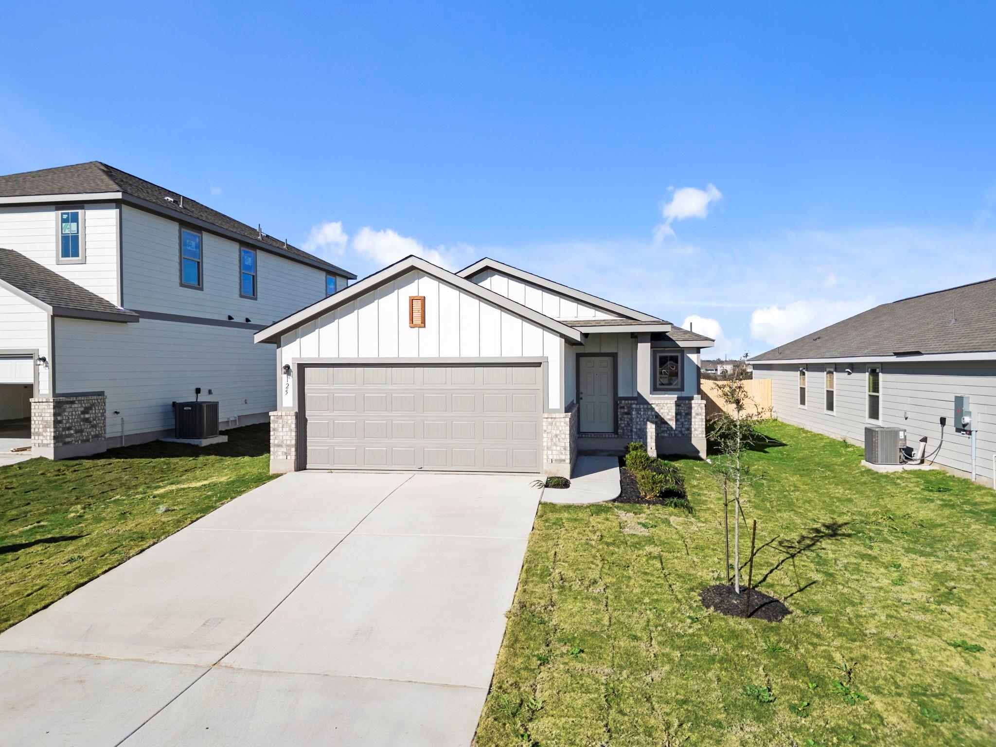 125 Hatari, Jarrell, TX 76537 — photo 1