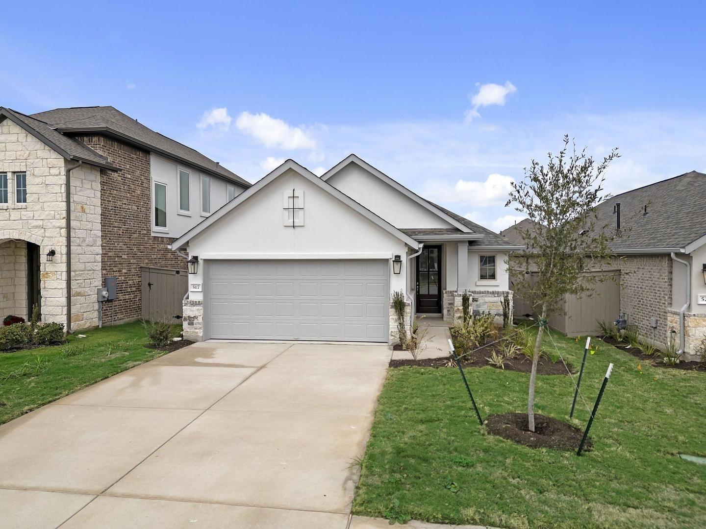 517 Bloomington, Hutto, TX 78634 — photo 1