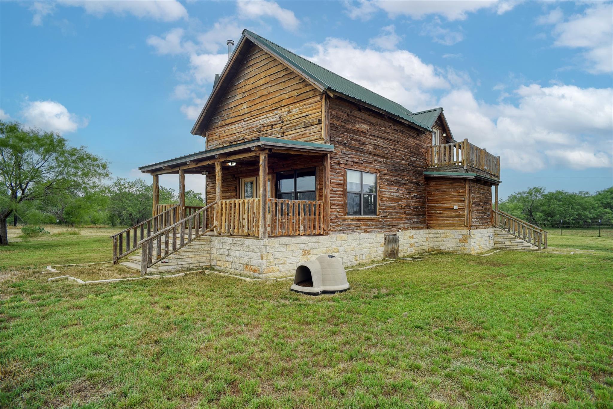 323  CR 446 None, Gonzales, TX 78629 — photo 1