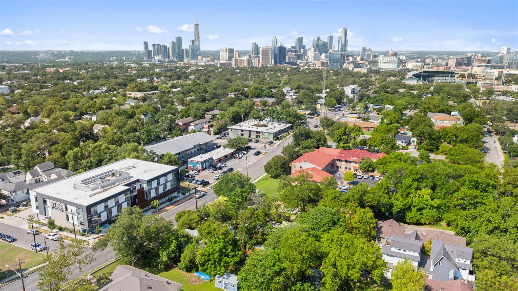 2102 Martin Luther King Jr, Austin, TX 78702 — photo 1