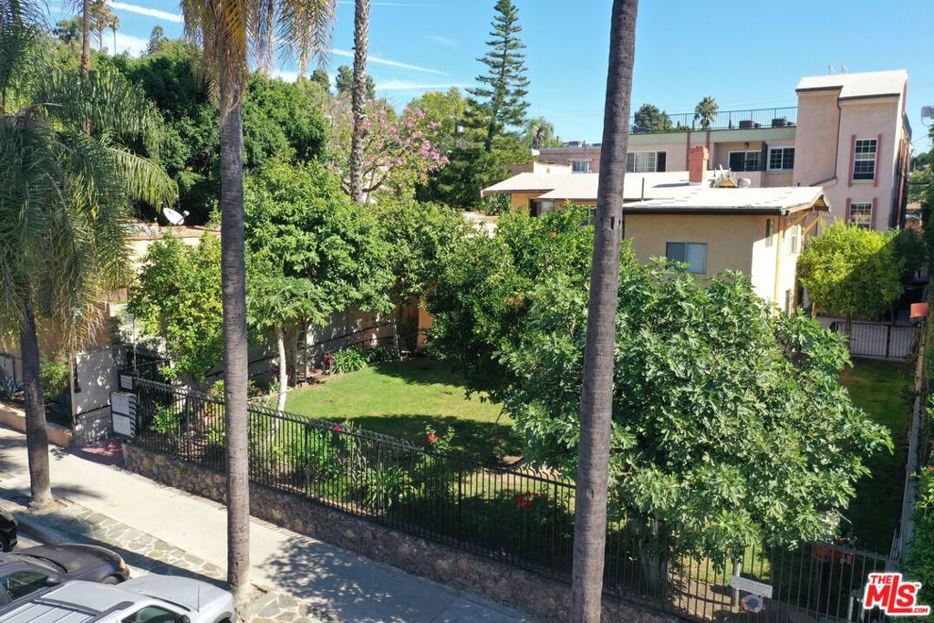 2000 Argyle Avenue, Los Angeles, CA 90068 — photo 1