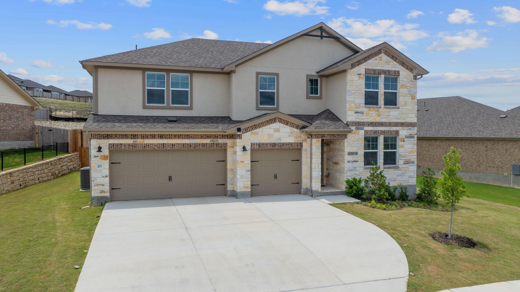 571 Sue Peaks, Dripping Springs, TX 78620 — photo 1