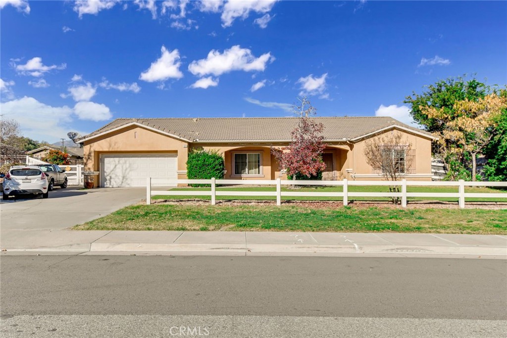 1075 Charles Street, Banning, CA 92220 — photo 1