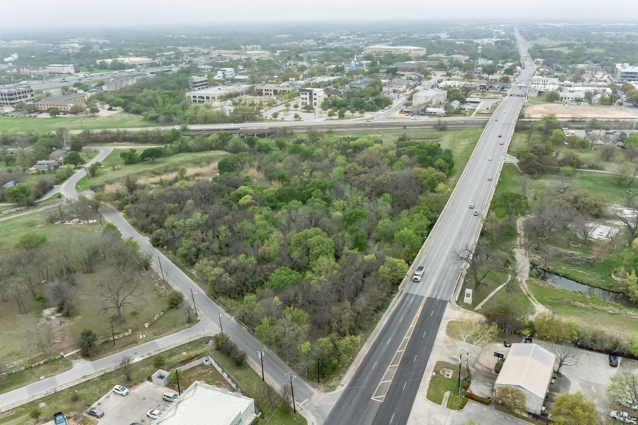 610 W Nash St, Round Rock, TX 78664 — photo 1
