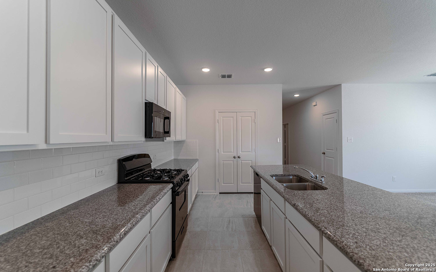 8438 Eyas Meadows, ,  78222 — photo 1