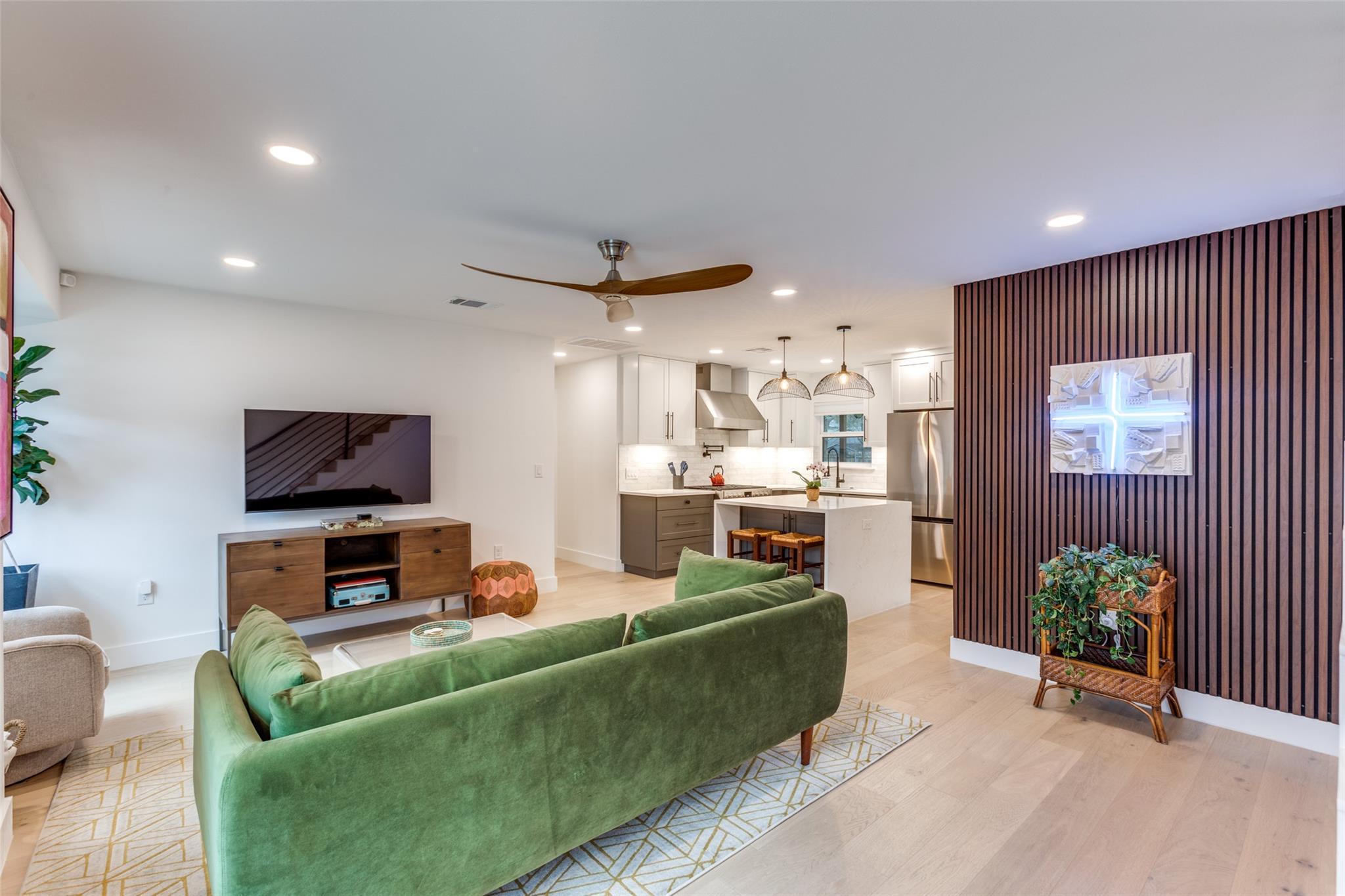 2209 Fair Oaks, Austin, TX 78745 — photo 1