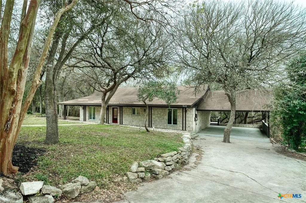 1529 Colorado, Lockhart, TX 78644 — photo 1