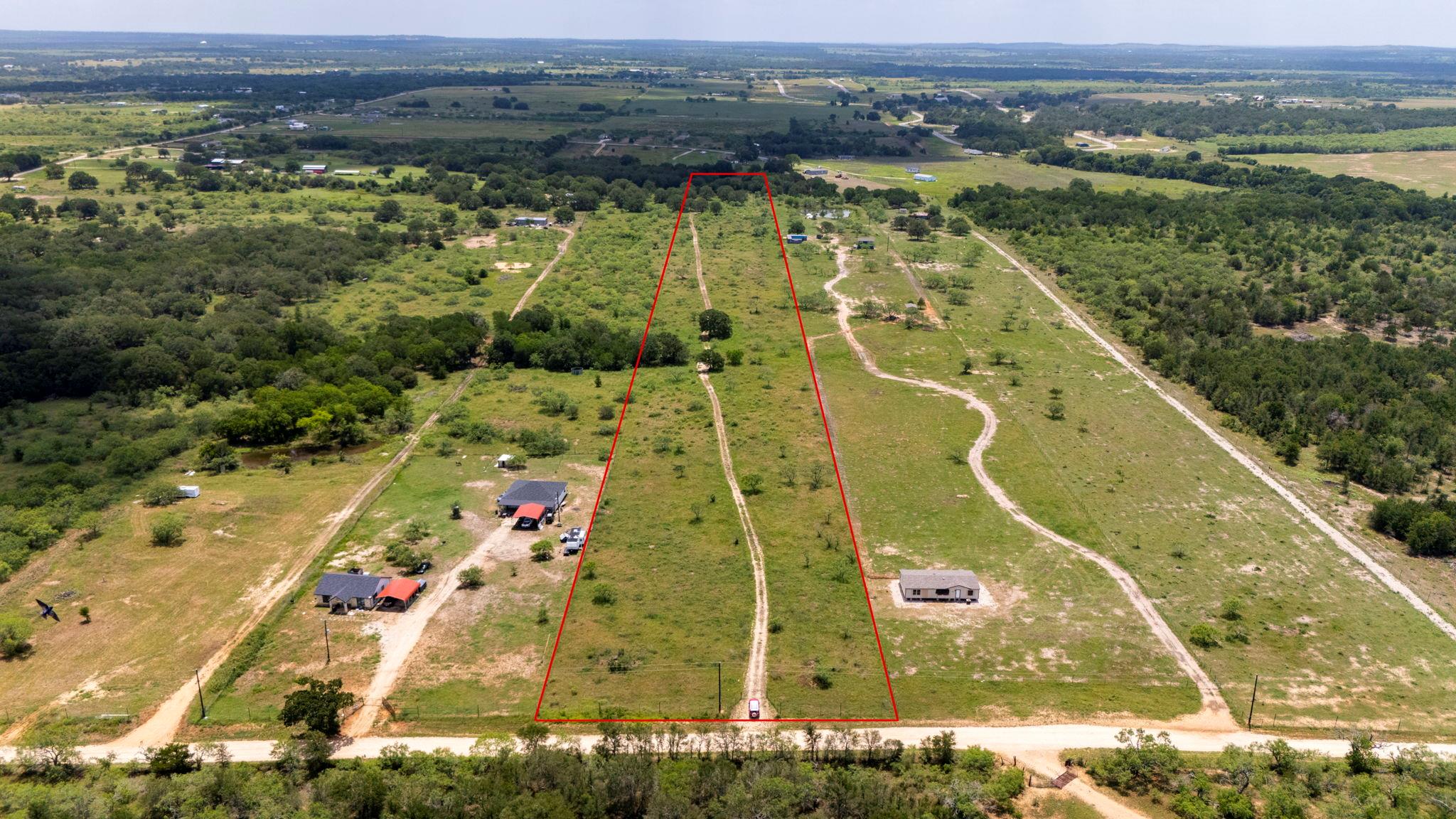 401 Turnback, Dale, TX 78616 — photo 1