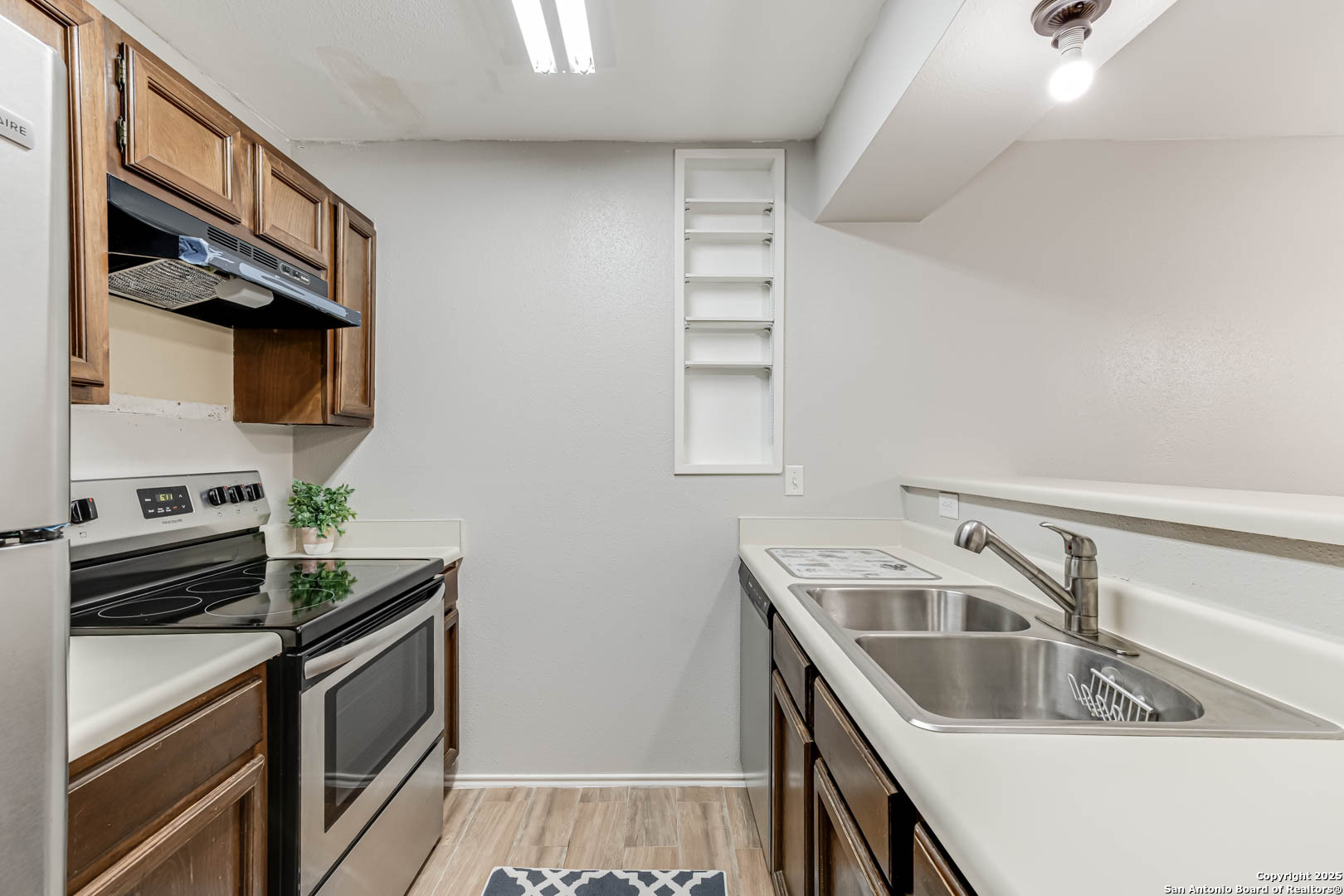 4107 Medical, ,  78229 — photo 1