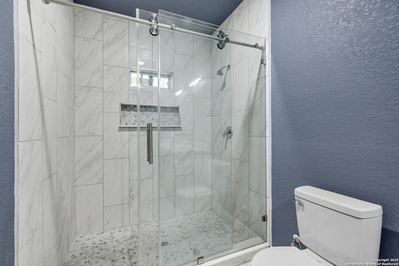 3715 Commercial, , 78221 — photo 1