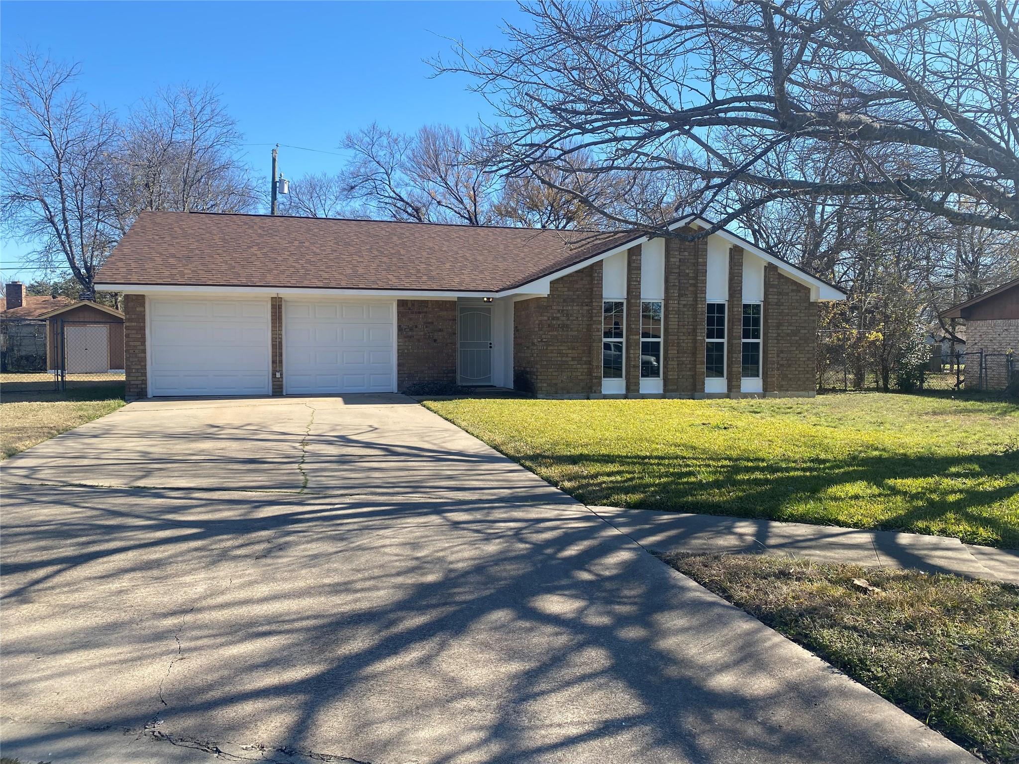 2104  Beta Cir, Killeen, TX 76543 — photo 1