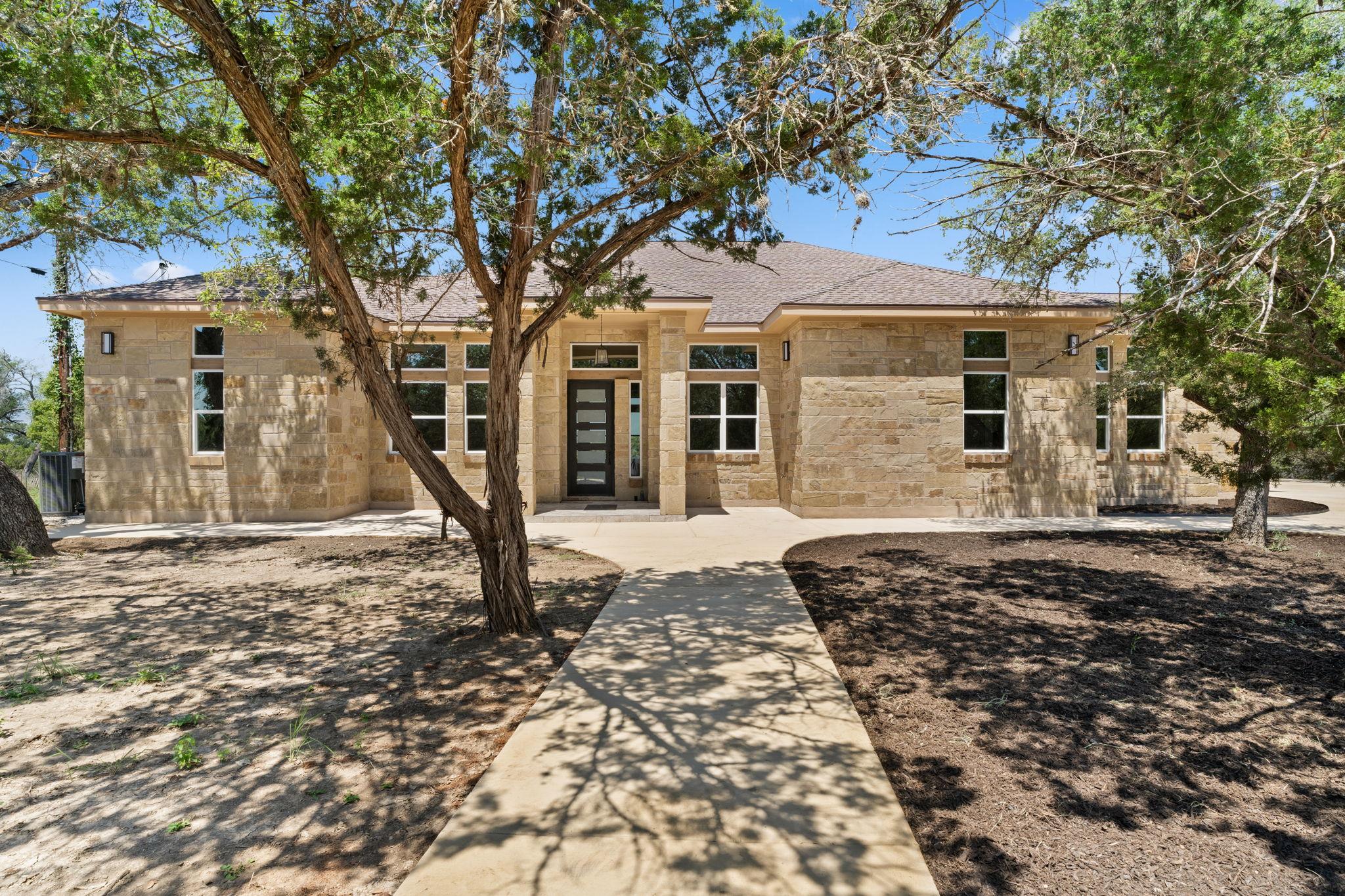 1424 Cattail, Canyon Lake, TX 78133 — photo 1