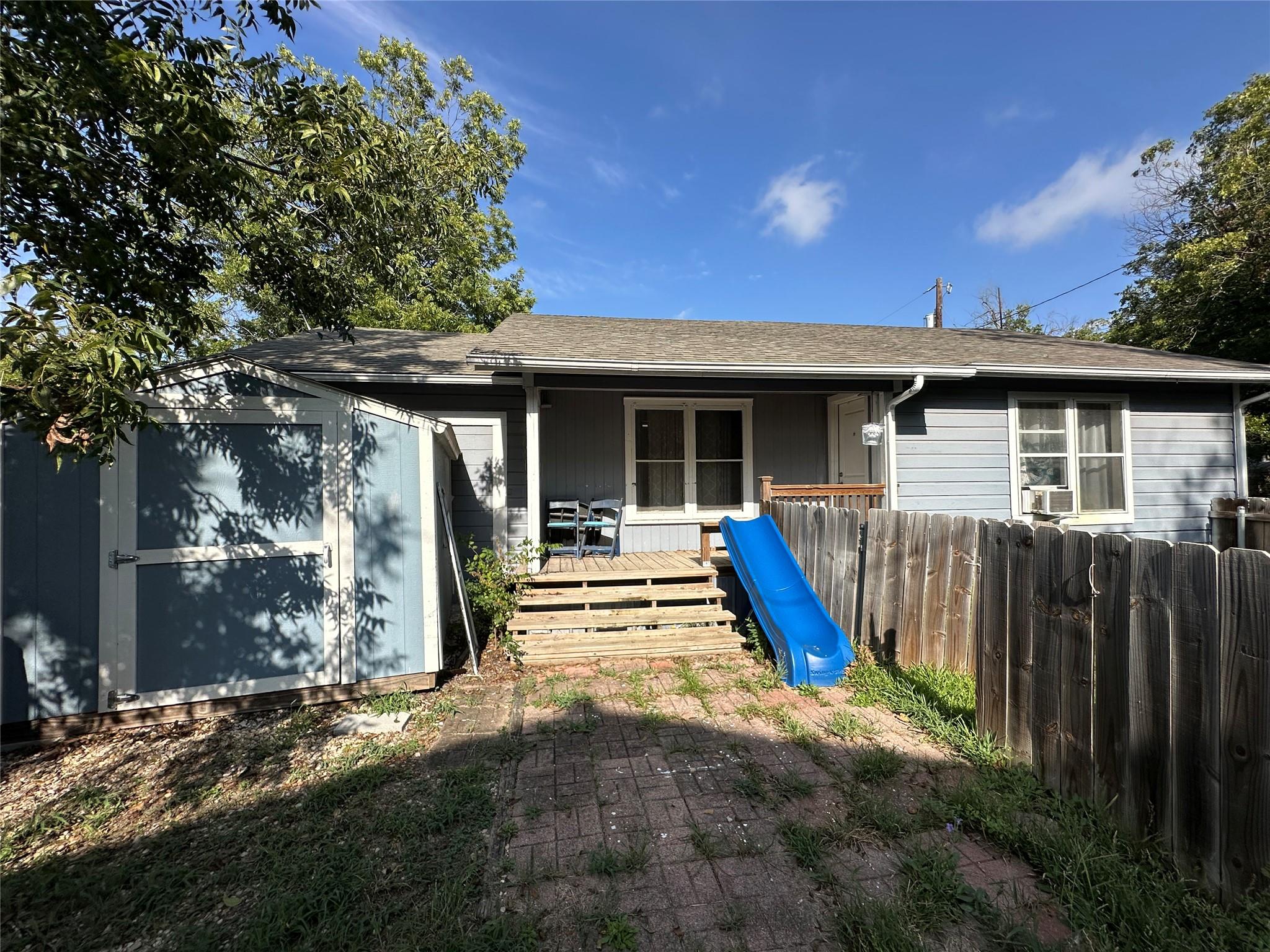102 Mesquite, Granger, TX 76530 — photo 1