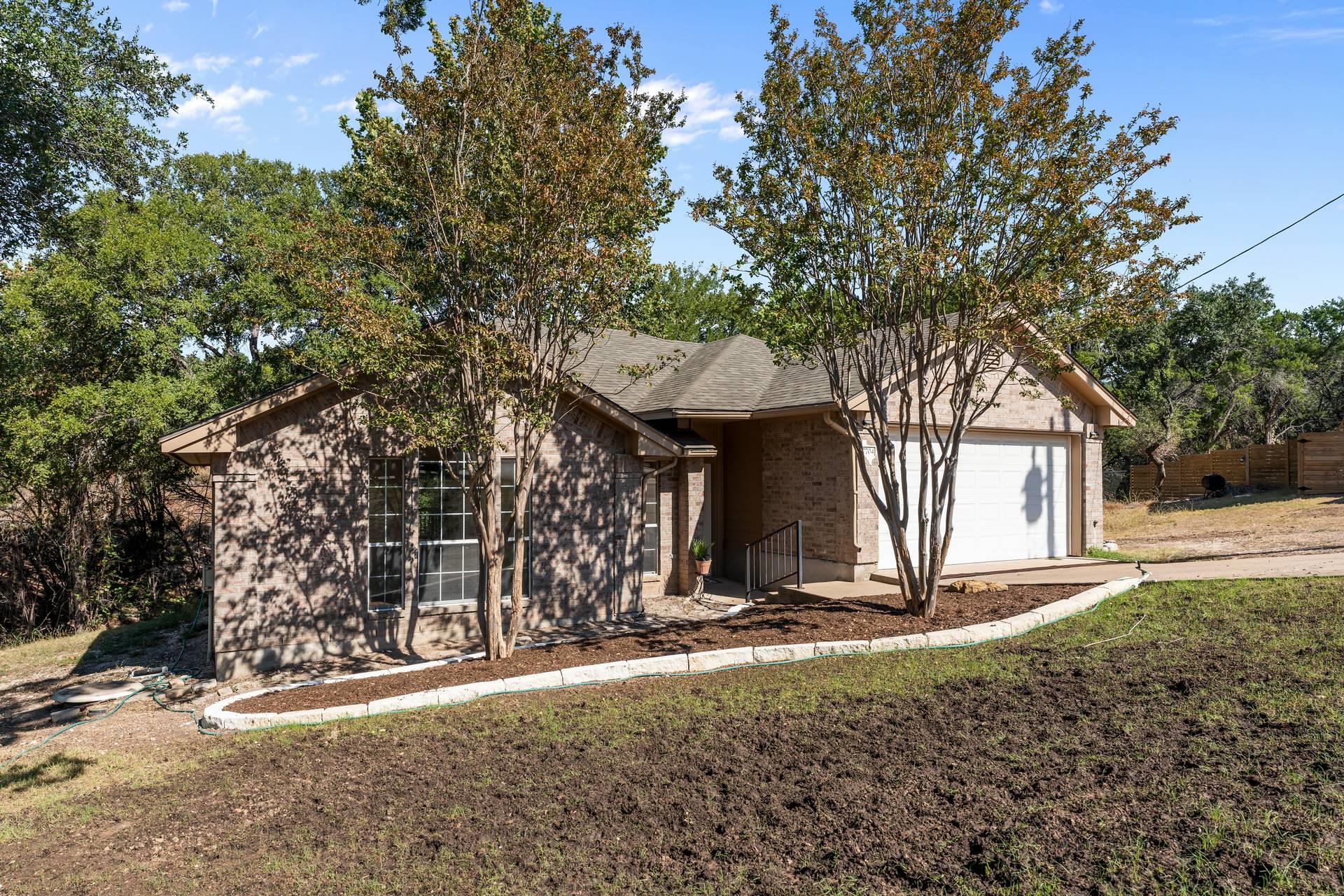 7704 Plateau, Lago Vista, TX 78645 — photo 1
