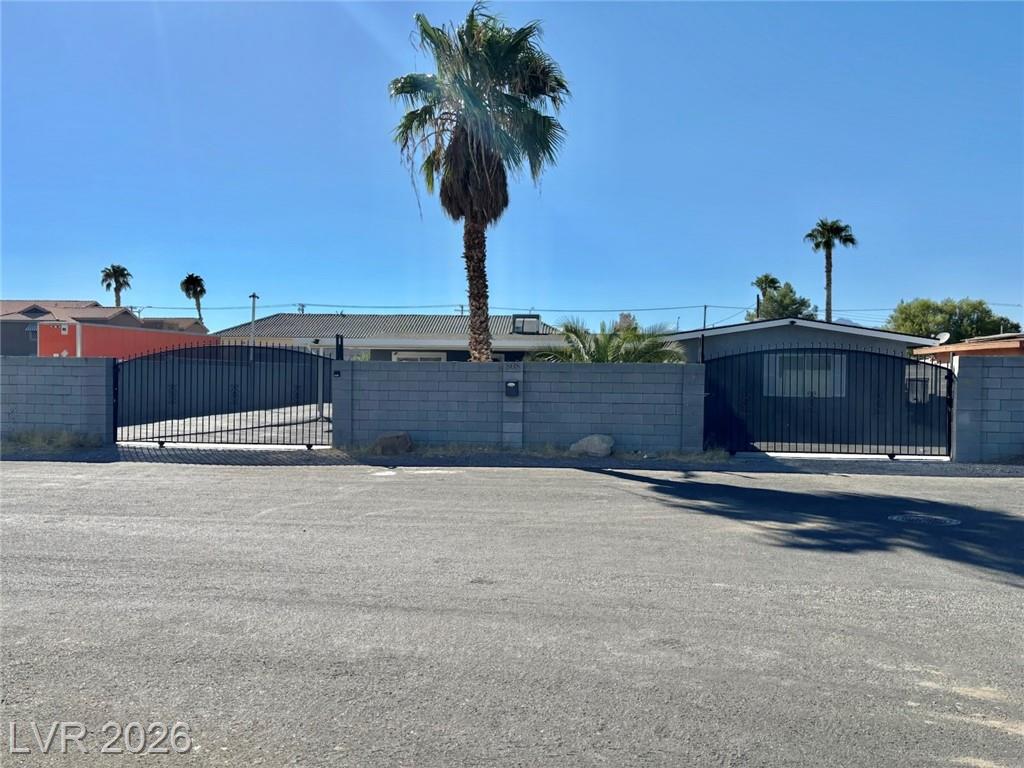 808 South Mallard Street, Las Vegas, NV 89107 — photo 1