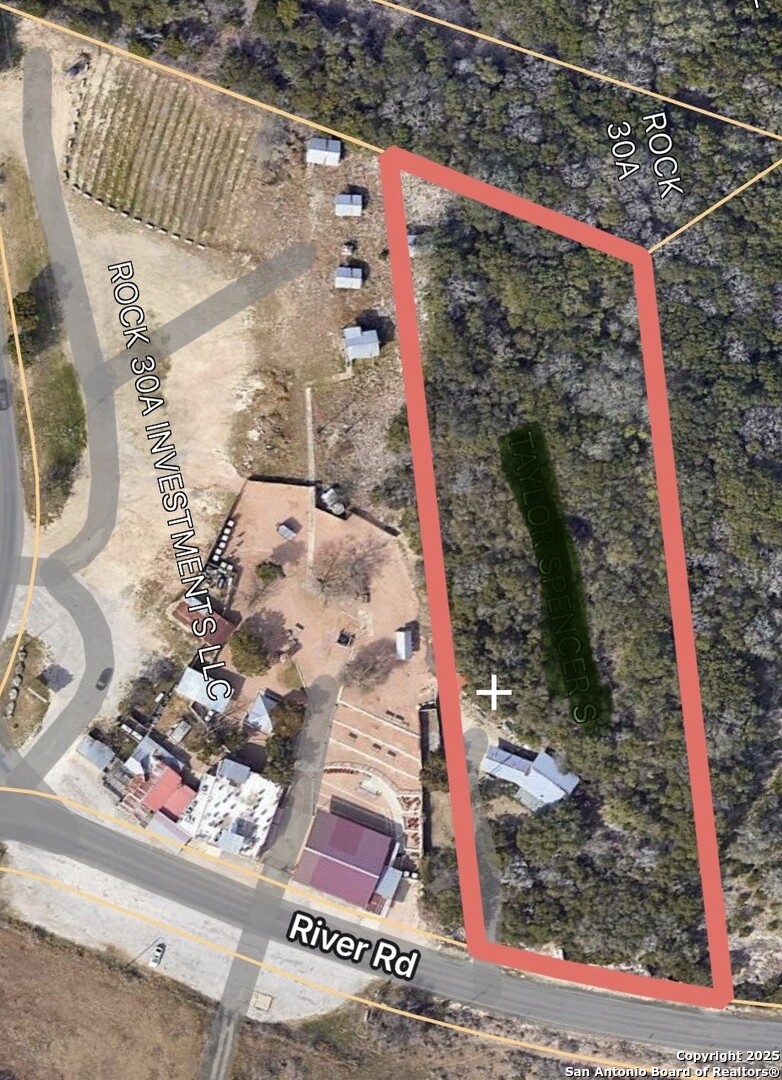 3075 River, New Braunfels, TX 78132 — photo 1
