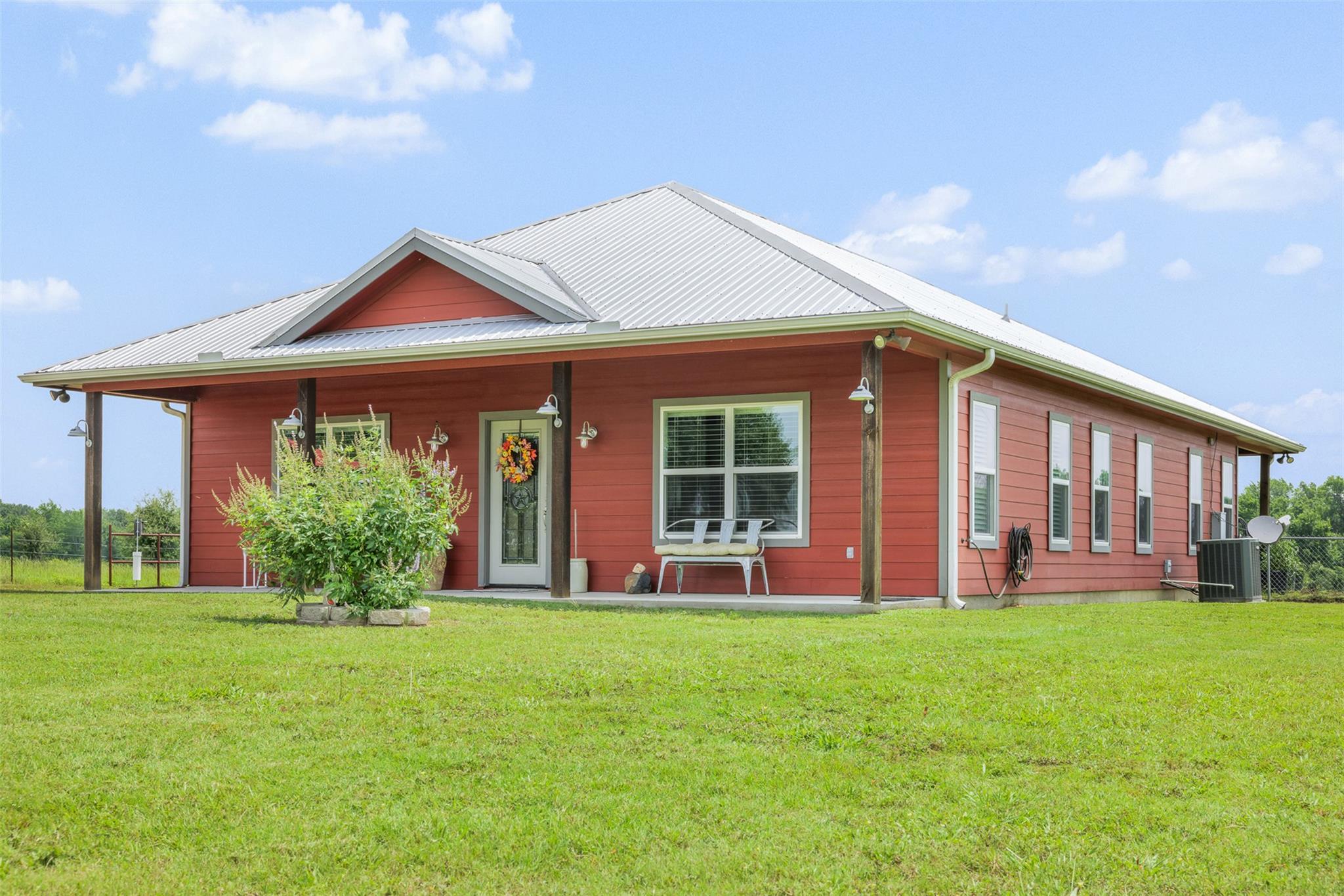 1122 County Road 344, Lexington, TX 78947 — photo 1