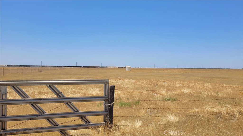 0 120 Avenue, Pixley, CA 93256 — photo 1
