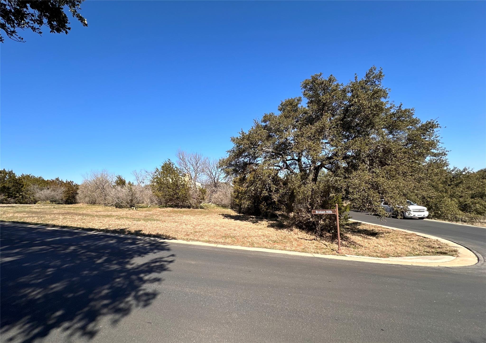 W10019 Falcon/Broken, Horseshoe Bay, TX 78657 — photo 1