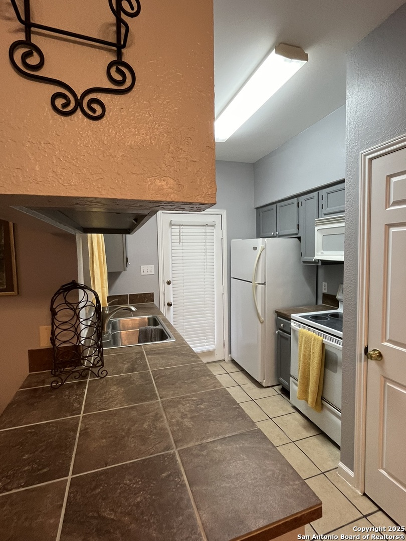 6100 Woodlake Pkwy, ,  78244 — photo 1