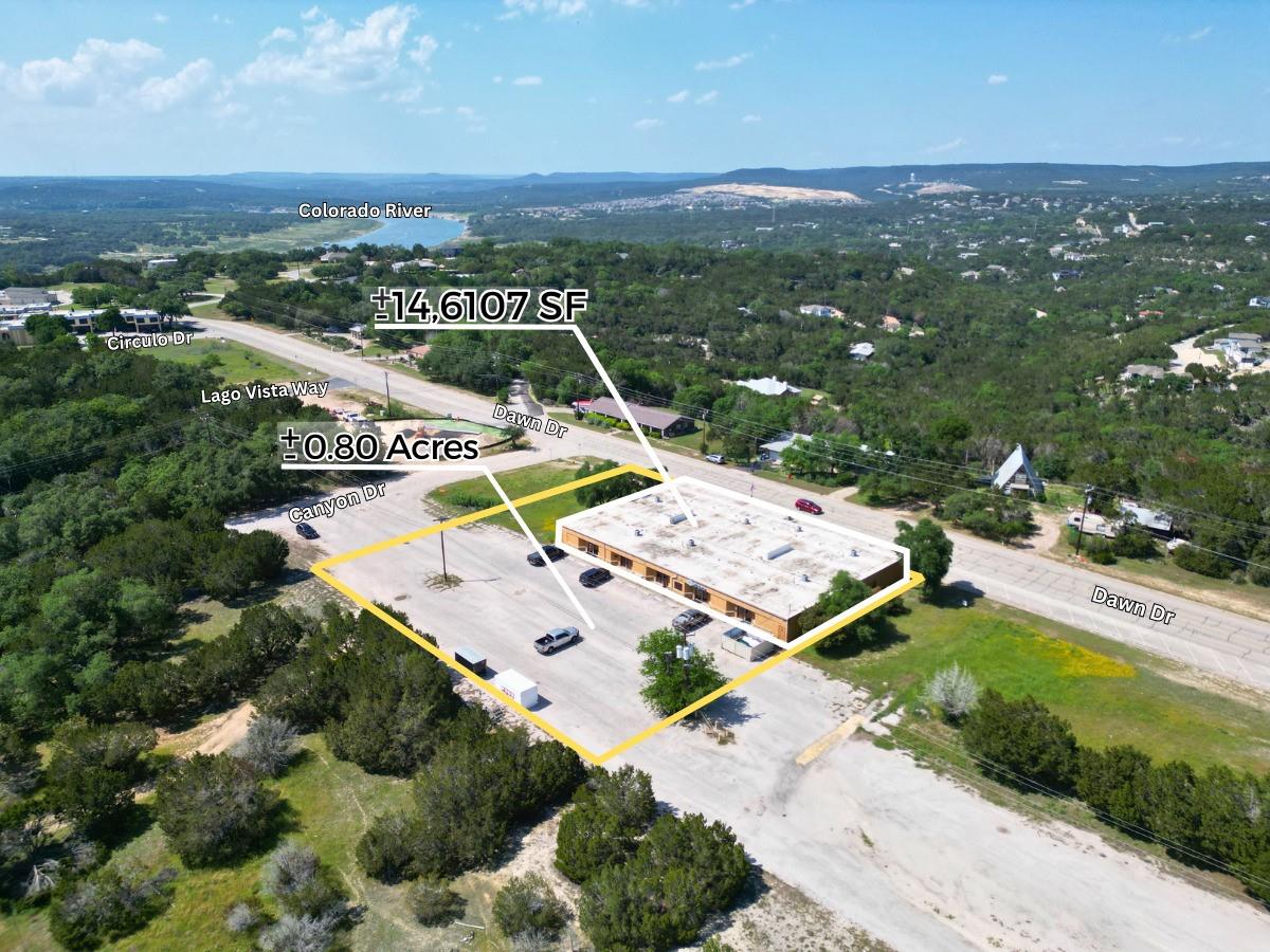 20811  Dawn Dr, Lago Vista, TX 78645 — photo 1