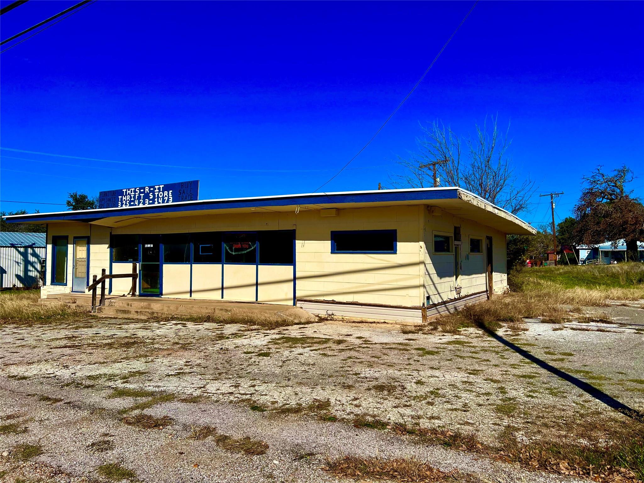 220 HWY 261, Kingsland, TX 78639 — photo 1