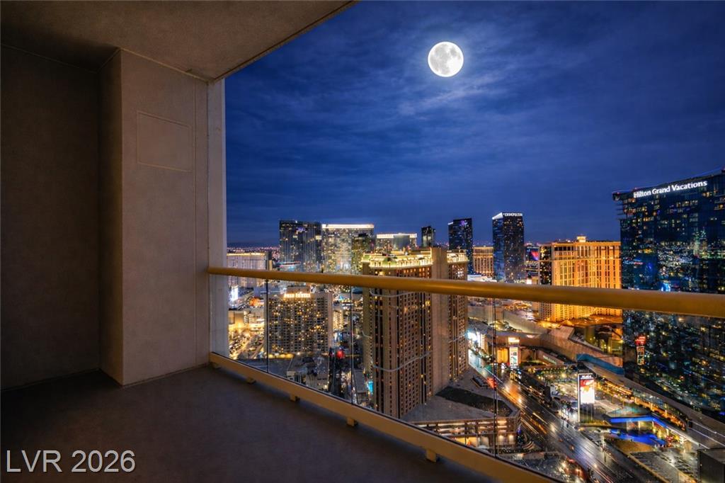 135 East HARMON Avenue 3709, Las Vegas, NV 89109 — photo 1