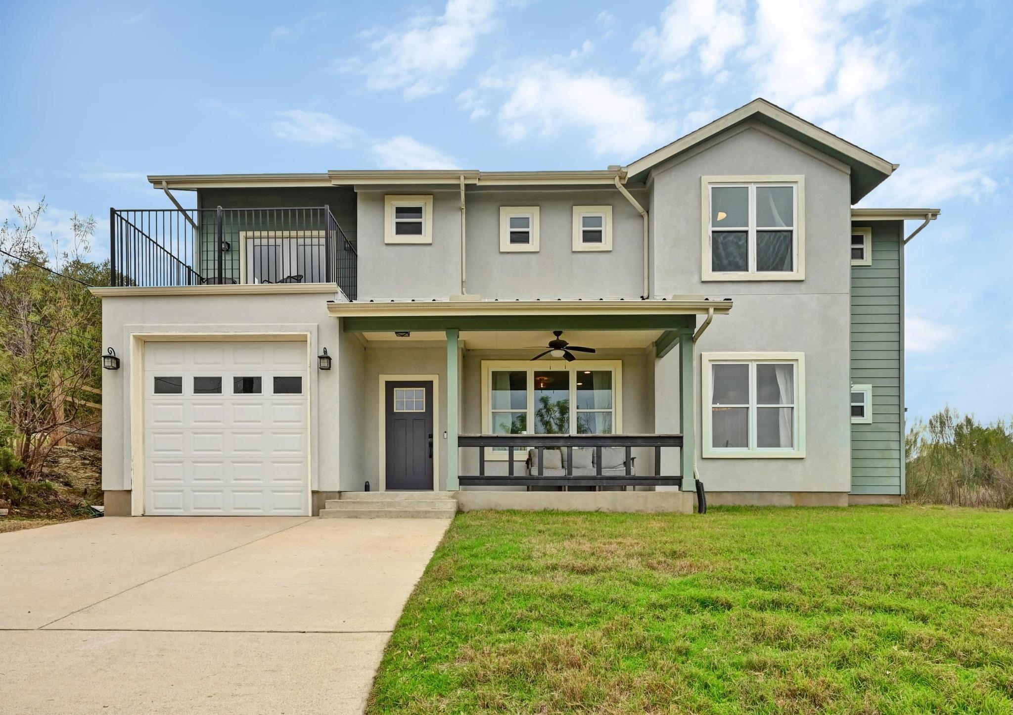 17305  Lake Wood Cir, Dripping Springs, TX 78620 — photo 1