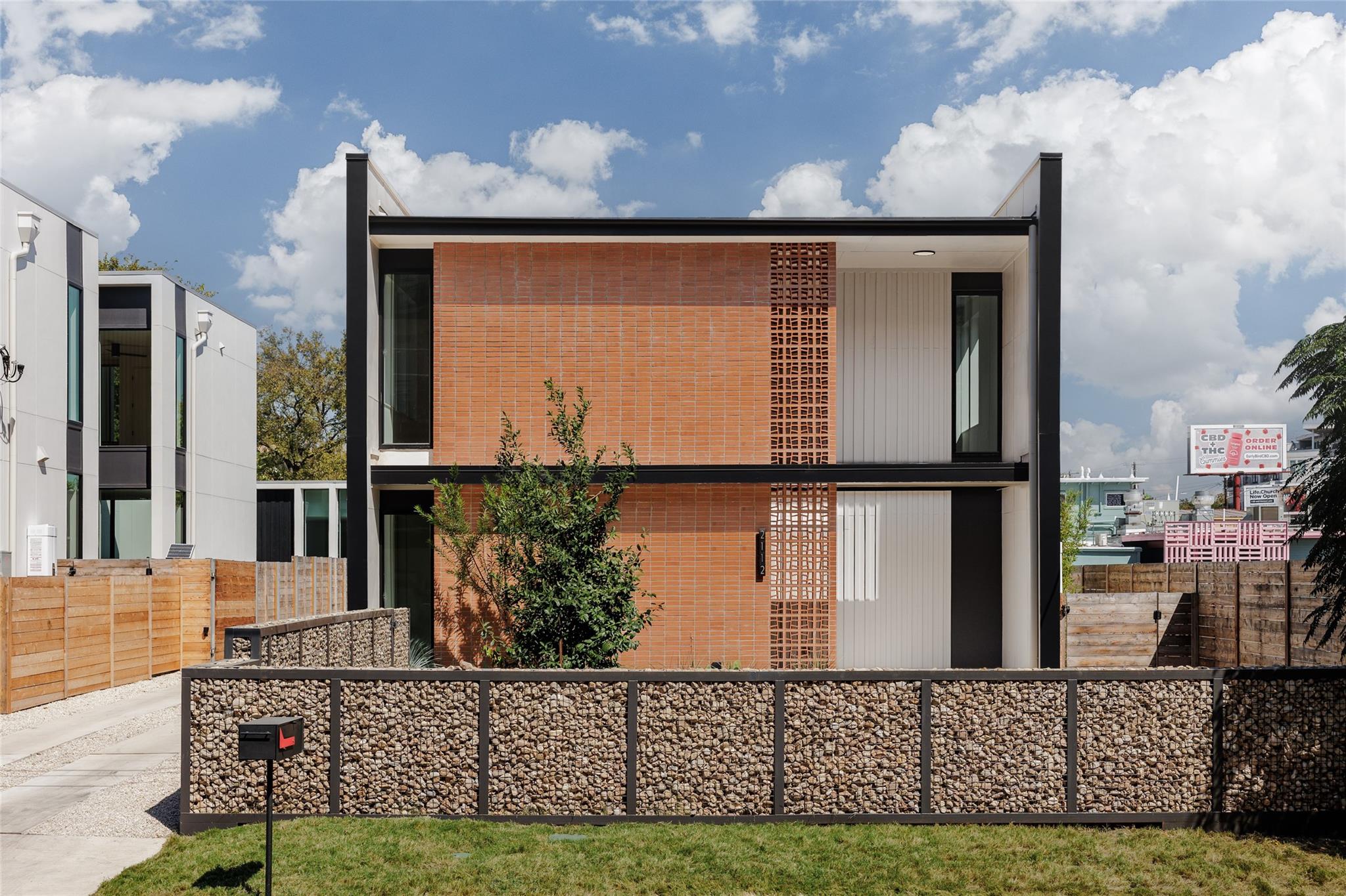 2112 Lawnmont, Austin, TX 78756 — photo 1