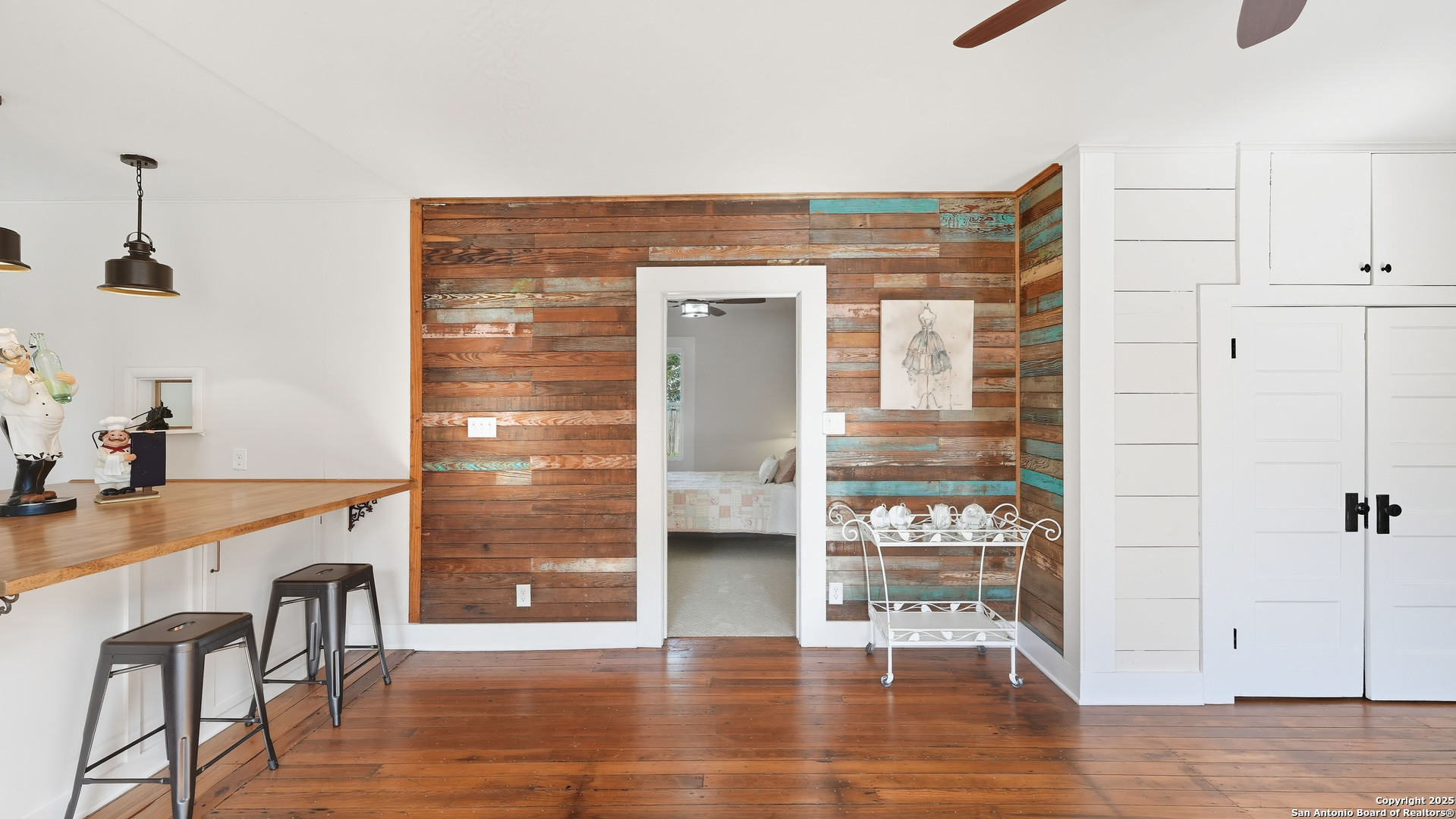611 Qualls Street, ,  78629 — photo 1