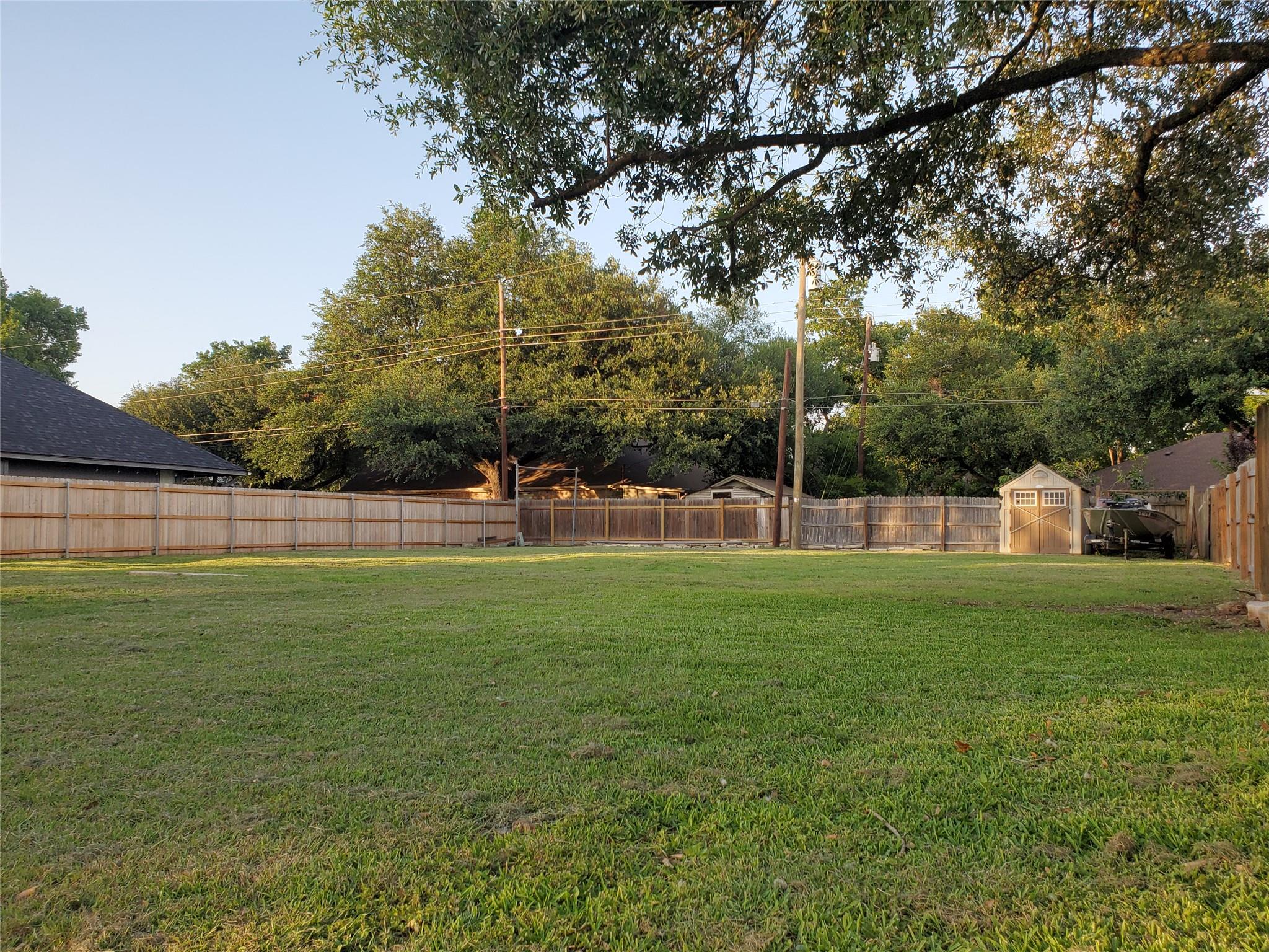 2200 Lark, Taylor, TX 76574 — photo 1