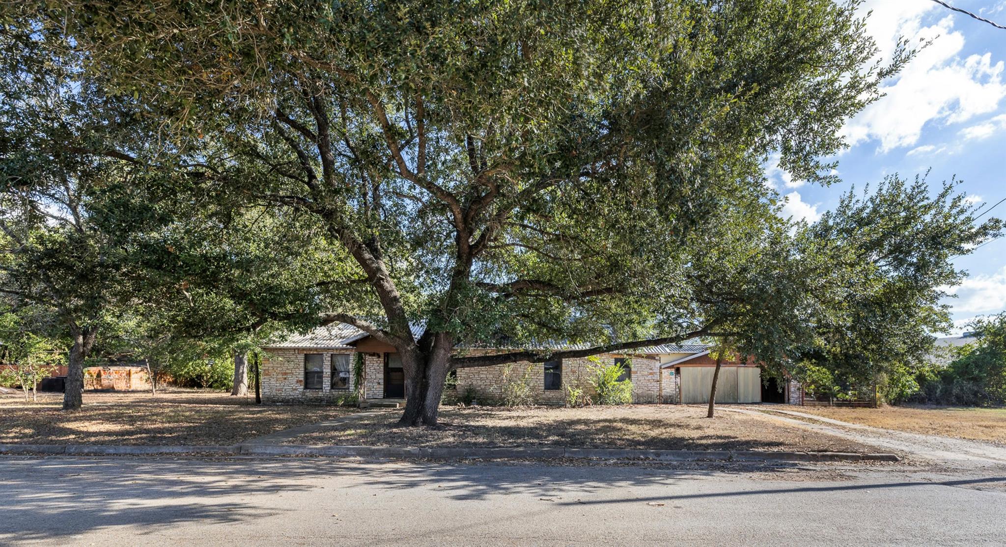 517  First Street None, Lexington, TX 78947 — photo 1