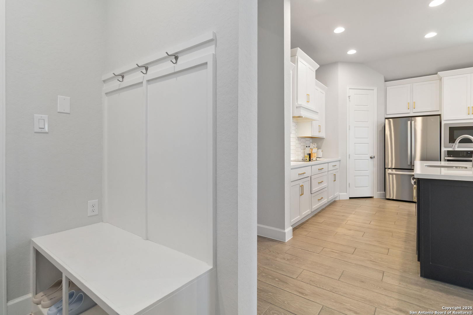 149 Red Oak, , 78009 — photo 1