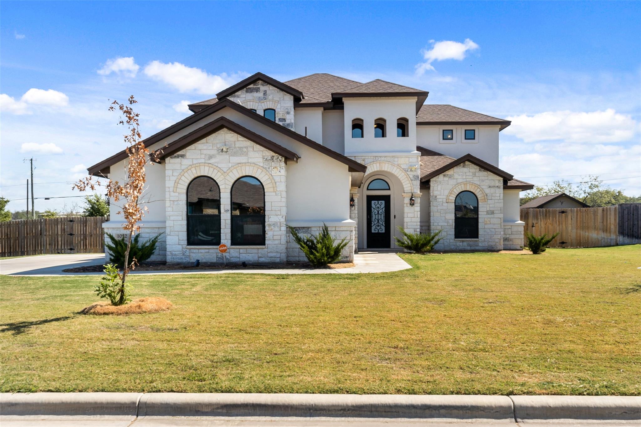 1052 Parkview Dr, Salado, TX 76571 — photo 1