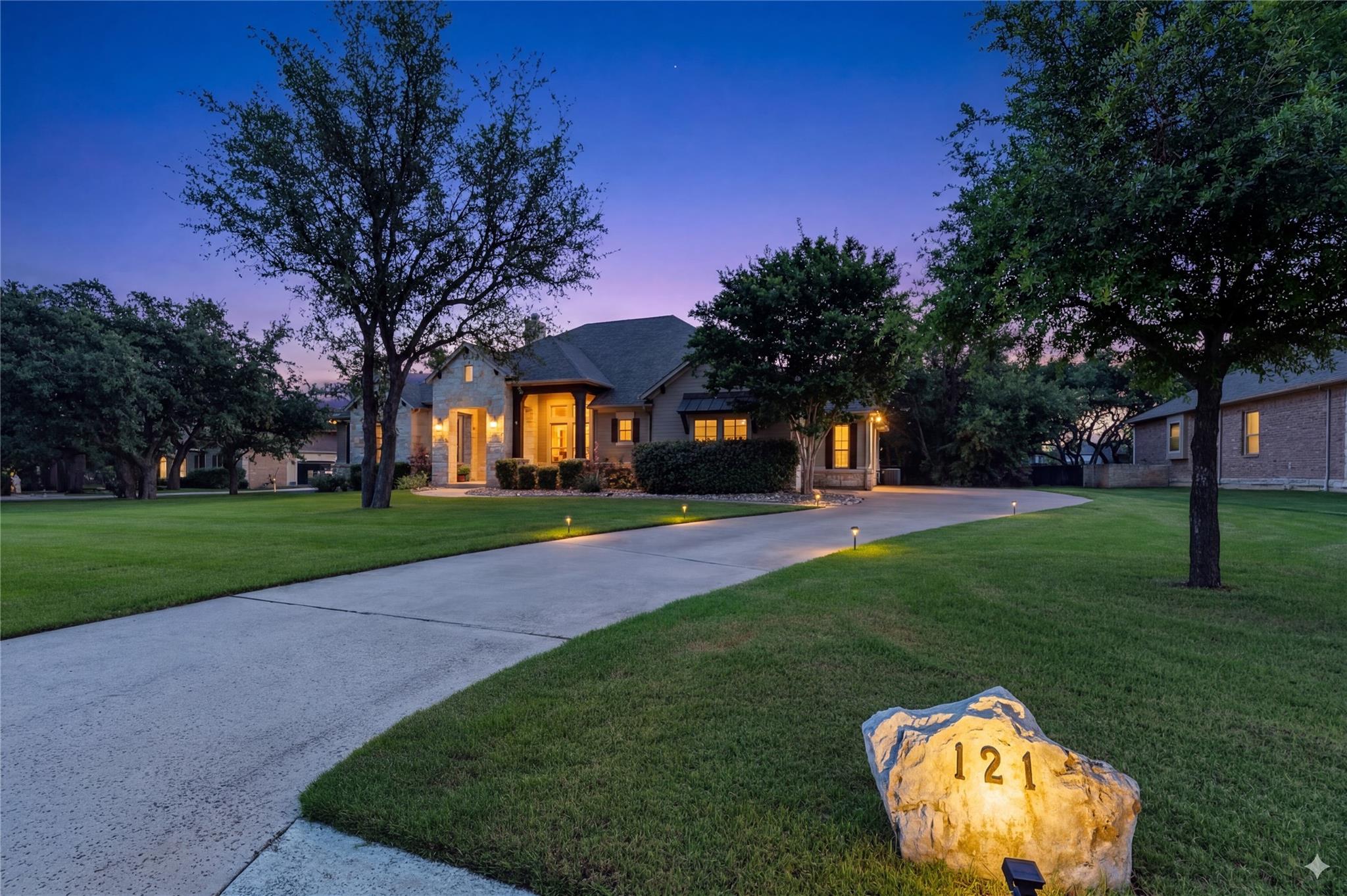 121 Umbrella Sky, Liberty Hill, TX 78642 — photo 1