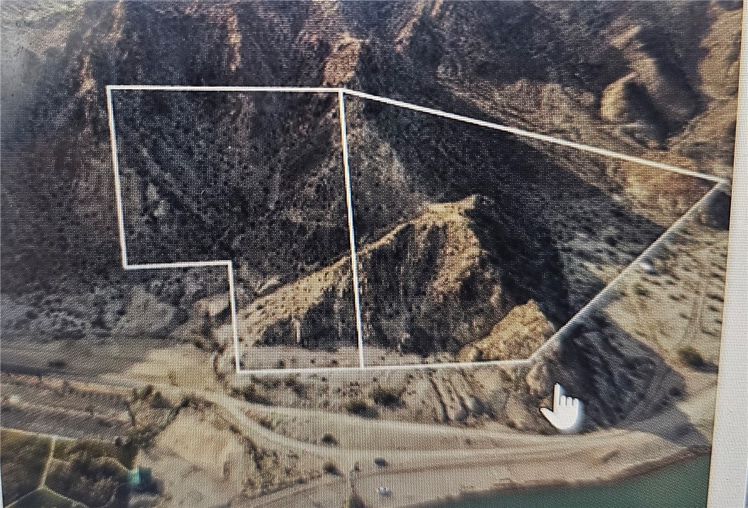 0 6.53 Acres M/L In Por Sw 1/4 Of Sec 20 T6s R7e