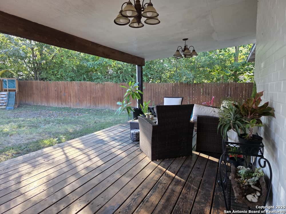 932 S Getty, Uvalde, TX 78801 — photo 1
