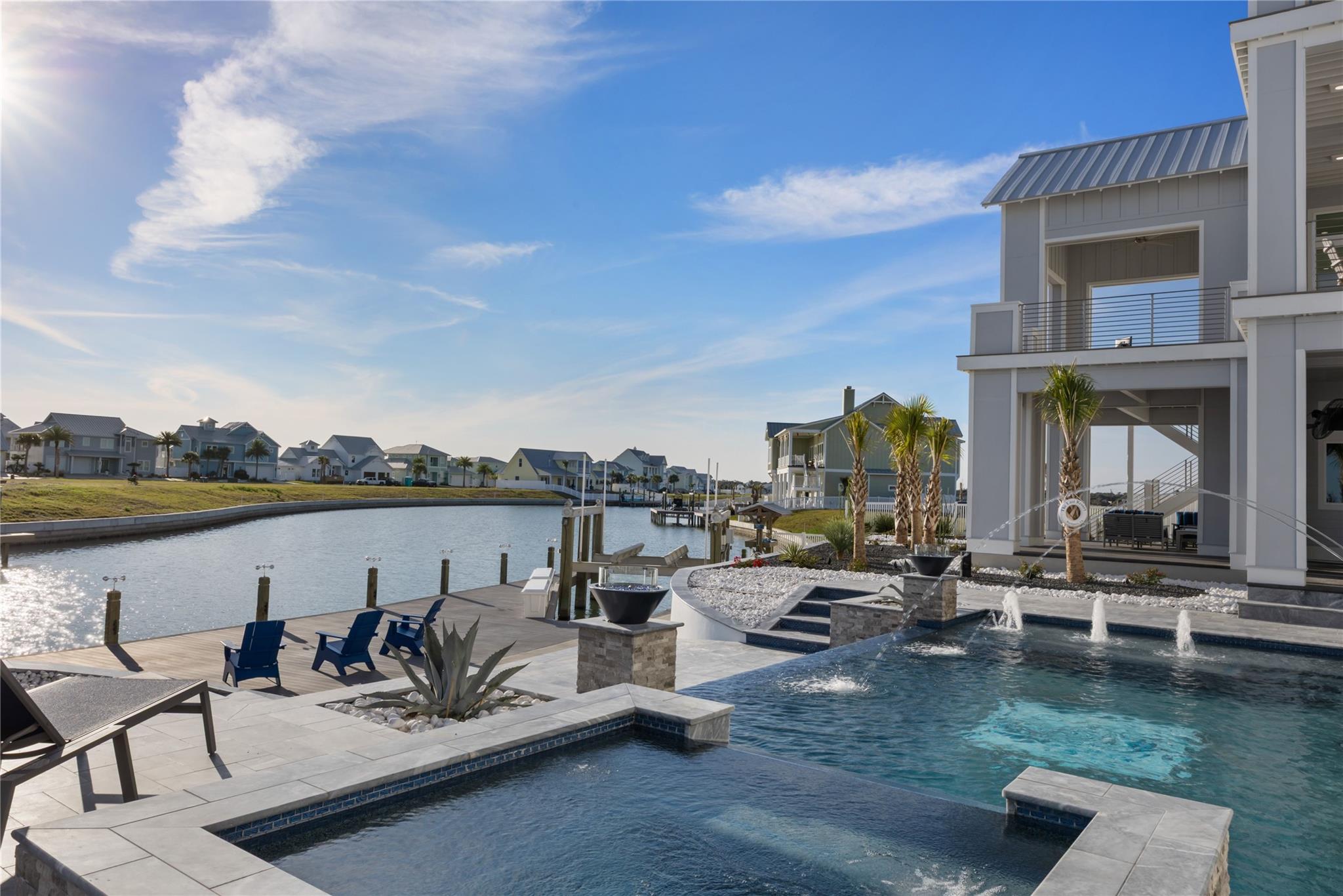 305 Estes, Rockport, TX 78382 — photo 1