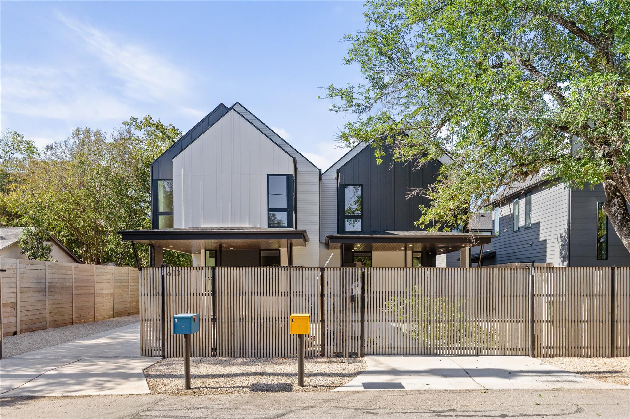 613 Clifford, Austin, TX 78745 — photo 1