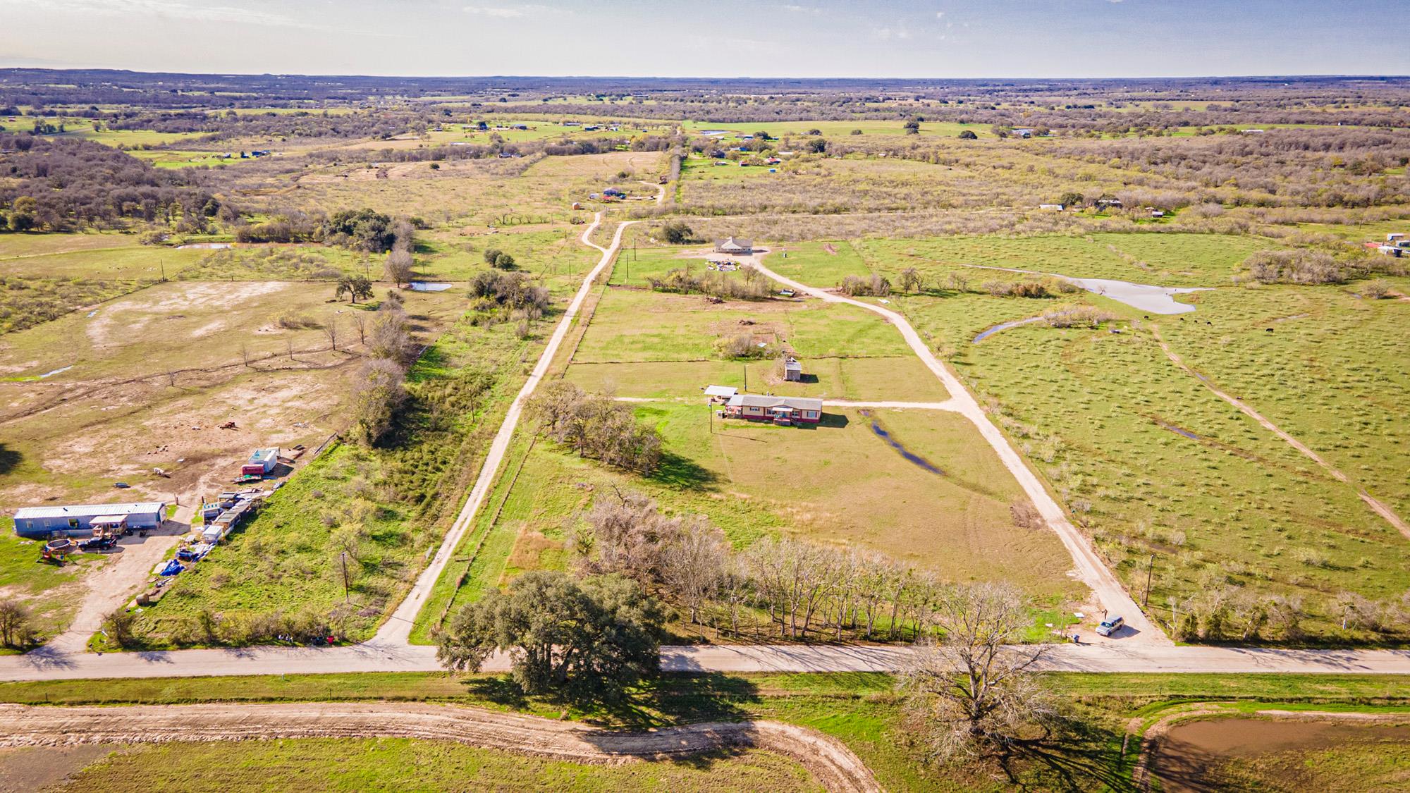 3370  Pettytown Rd, Dale, TX 78616 — photo 1