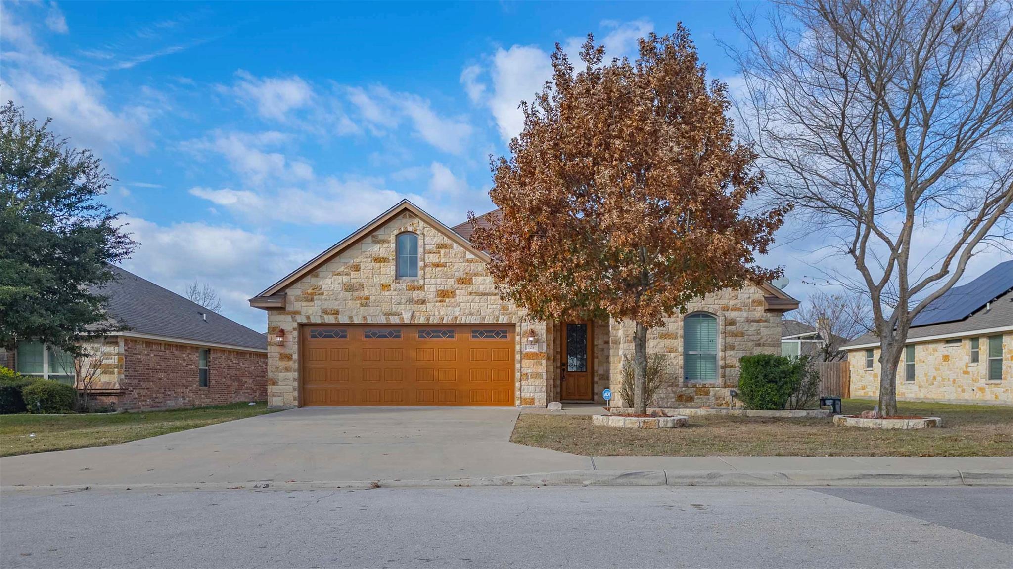 125 Walter, Jarrell, TX 76537 — photo 1