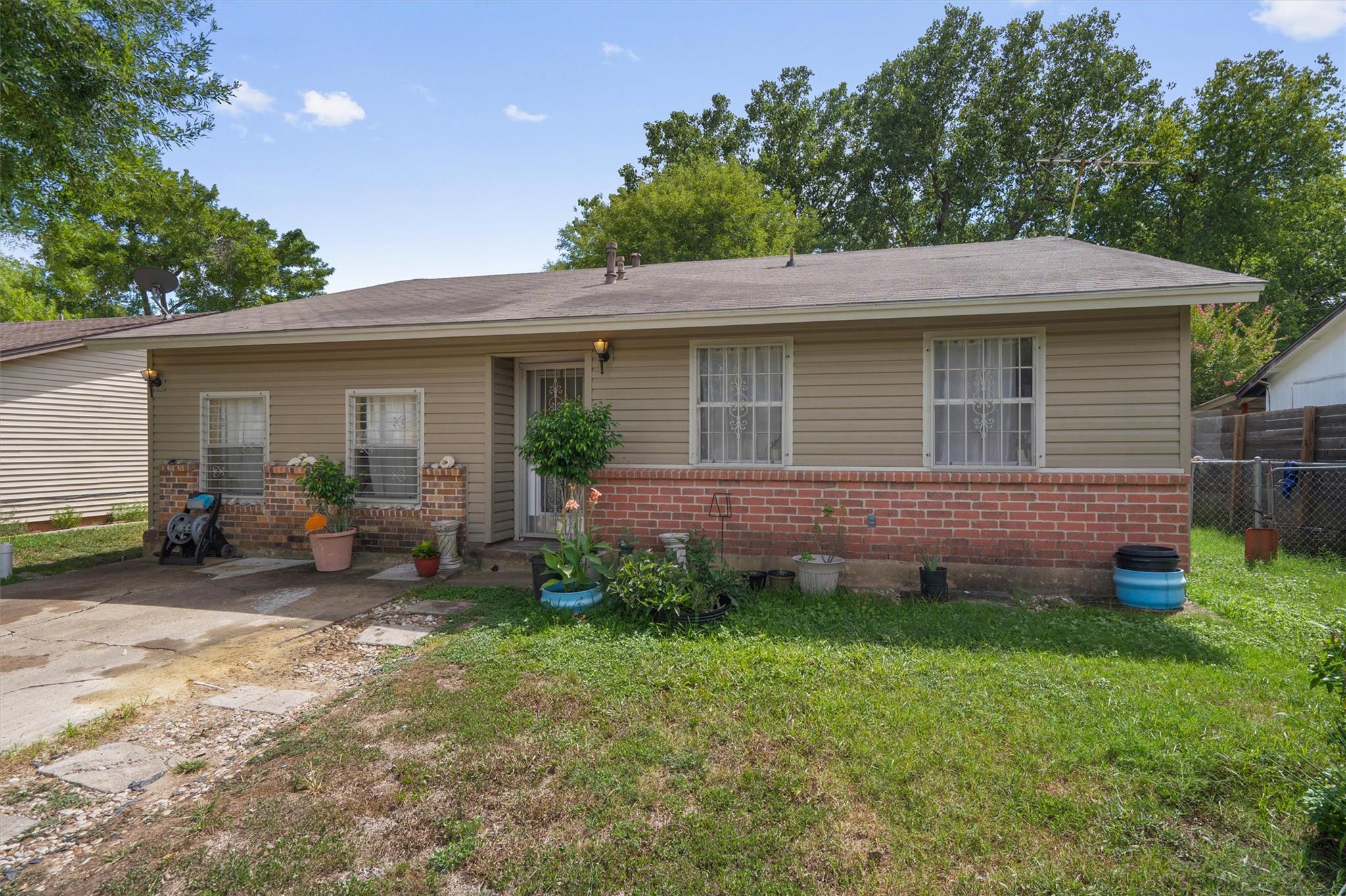 5507 Burgundy, Austin, TX 78724 — photo 1